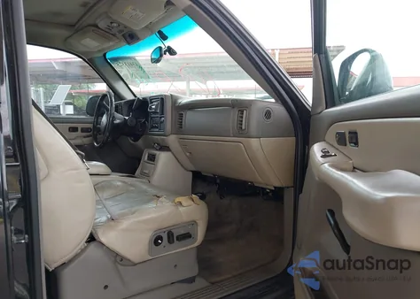 2001 Chevrolet Tahoe Lt z USA, uszkodzony, nr VIN 1GNEK13T61R205810